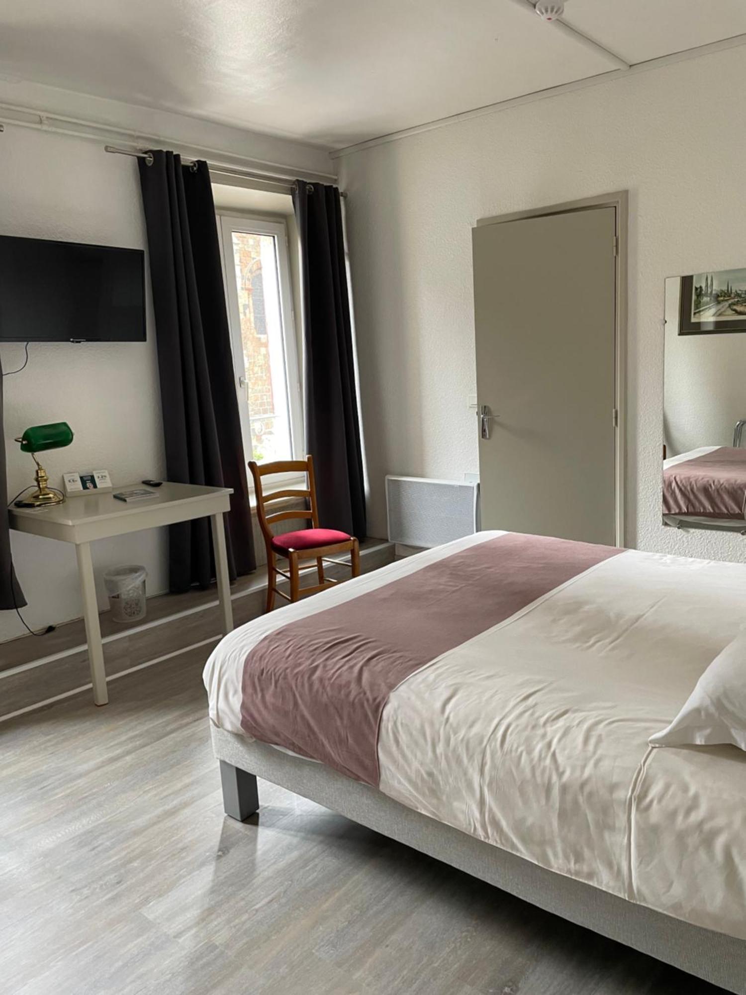 Logis Hotel Restaurant Des Voyageurs Saint-Paulien Dış mekan fotoğraf
