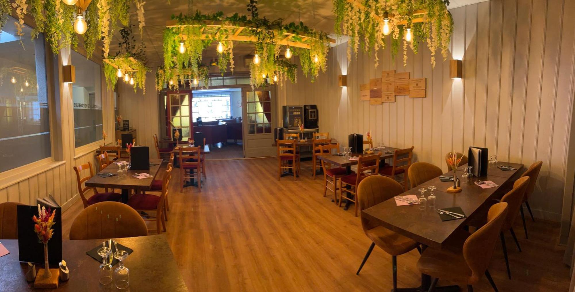 Logis Hotel Restaurant Des Voyageurs Saint-Paulien Dış mekan fotoğraf