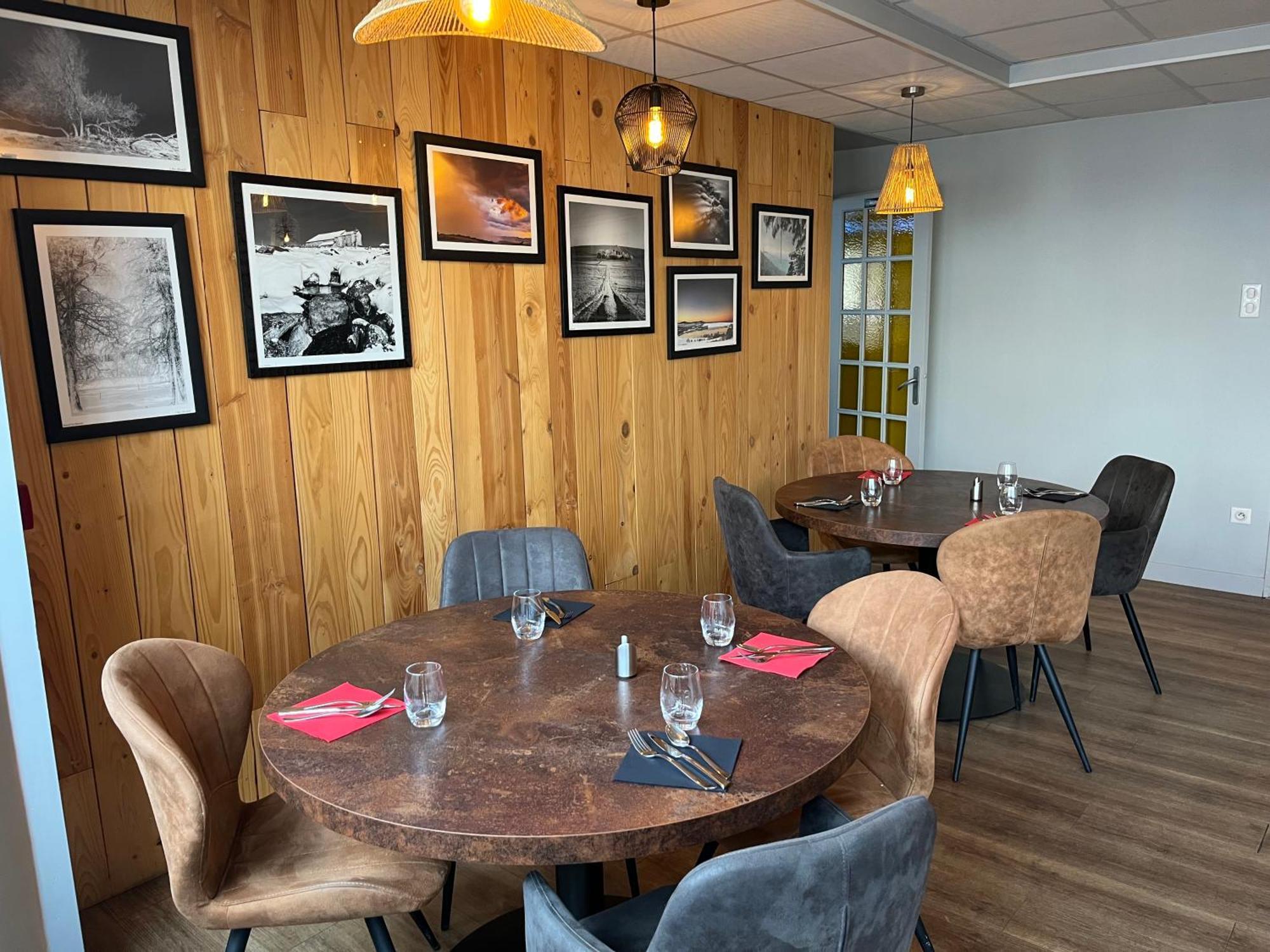 Logis Hotel Restaurant Des Voyageurs Saint-Paulien Dış mekan fotoğraf